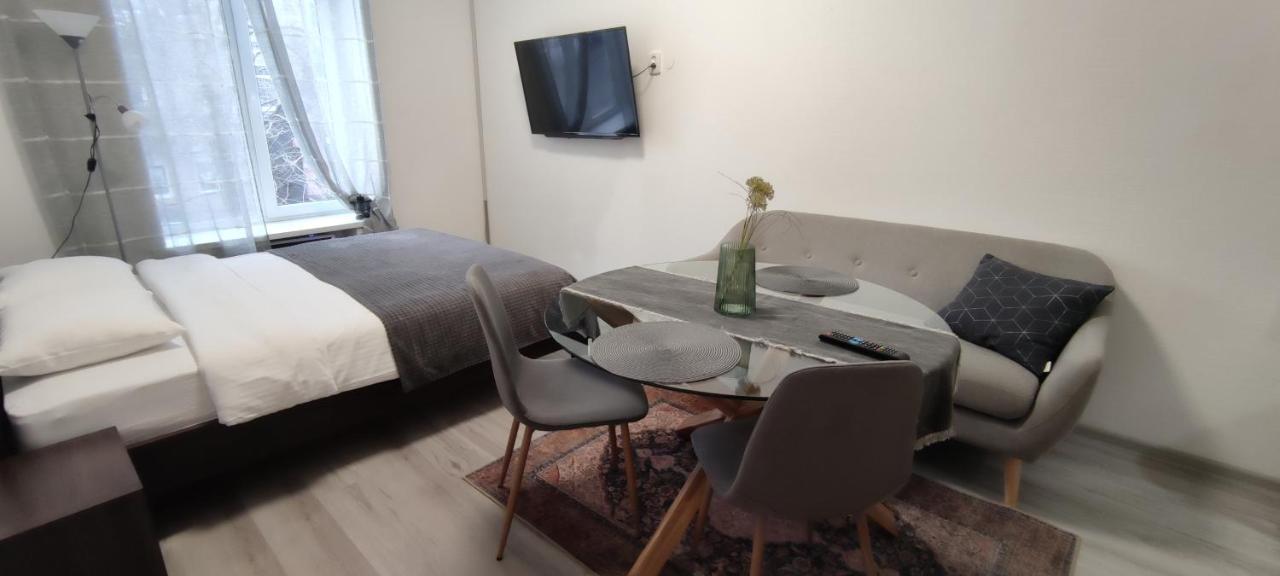 Flat in the city center Odesa Exterior photo